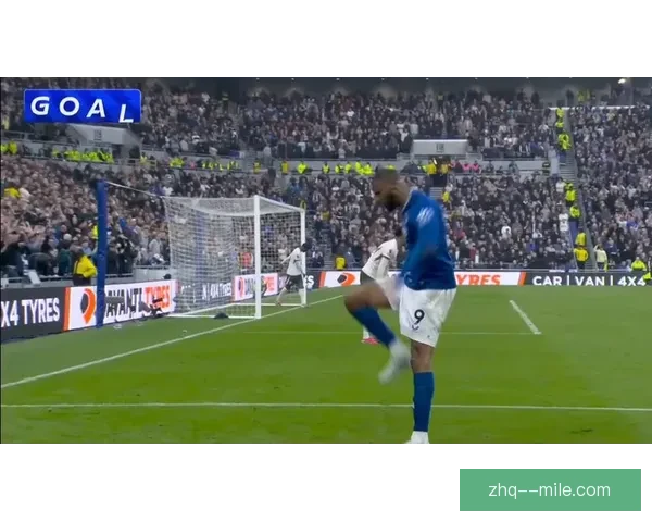 埃弗顿官方宣布签下巴西前锋贝托 签约五年力图提升进攻火力