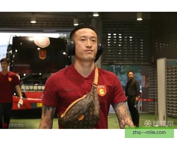 姜至鹏在武汉三镇左路持续发挥助攻威力传中精准如神